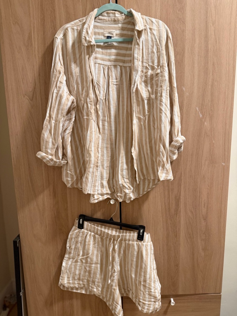 Universal Thread Beige & White Striped Relaxed Set